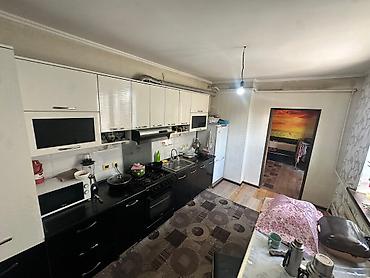 Продажа коттеджей и домов: 🏡 Продаётся уютный дом в Ак-Ордо! 📍 Пересечение ул. Лущихина и — 8