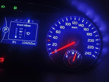 Kia: Kia Sorento: 2 l | 2017 il — 5