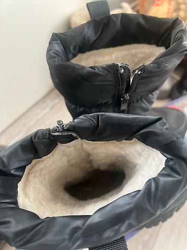 Детская обувь: Срочно продаю детские подростковые сапоги зимние есть новые и б/у — 2