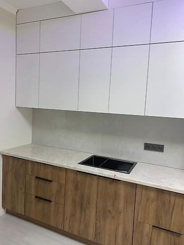 silver kitchen: Кухонный гарнитур и встроенные шкафы в современном стиле - Прямая — 1