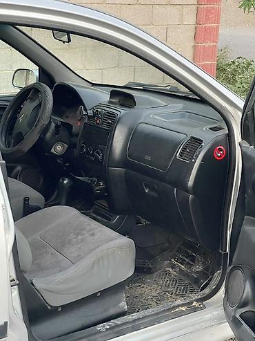 lancer 10: Mitsubishi Space Star: 2003 г., Хэтчбэк — 8
