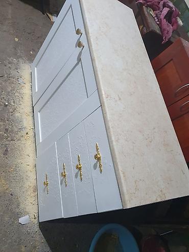 Komode: Komoda – restaurirana, prefarbana i dorađena. Predivna. - Dimenzije — 14