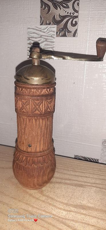 mini un dəyirmanı: Qehve Üyüden qedimi — 2