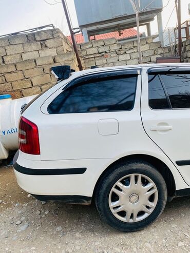 Skoda: Skoda Octavia 2005 2mator aftamat karopka Maşinda prablemler var -da lalafo.az — 2 Skoda: Skoda Octavia 2005 2mator aftamat karopka Maşinda prablemler var — 2