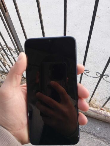 Poco: Salam Aleykum Telfonun problemi yoxdur özme telefon almşam deyə