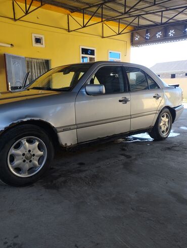 xacmaz masin: Mercedes-Benz 200: 2 l | 1994 il