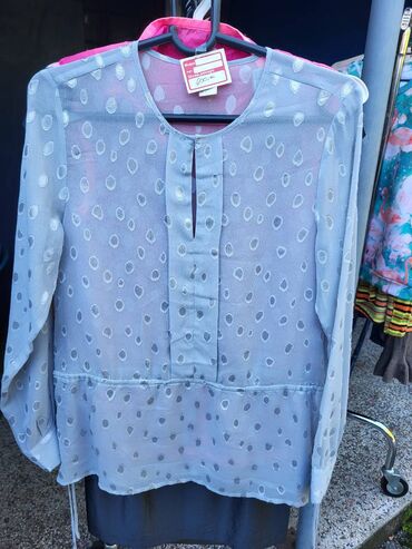 Košulje, bluze i tunike: L (EU 40), bоја - Siva
