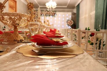 Sifarişlə masa və oturacaq dəstləri: Düz masa, Digər adam sayı, Açılmayan, Zəmanətsiz — 2