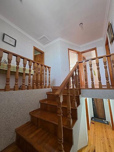 agstafa ev elani: Mehtiabad qəsəbəsi digah yolun ustundə 4 otaqli 2 samuzer evin icində — 8