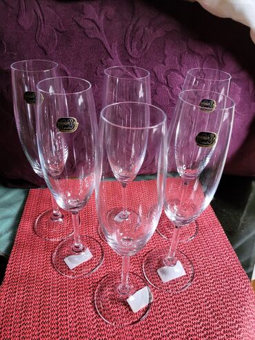 Čaše: Case nove Bohemija kristal,vintaz za vino. Komada 6 u ceni na lalafo.rs — 7 Čaše: Case nove Bohemija kristal,vintaz za vino. Komada 6 u ceni — 7