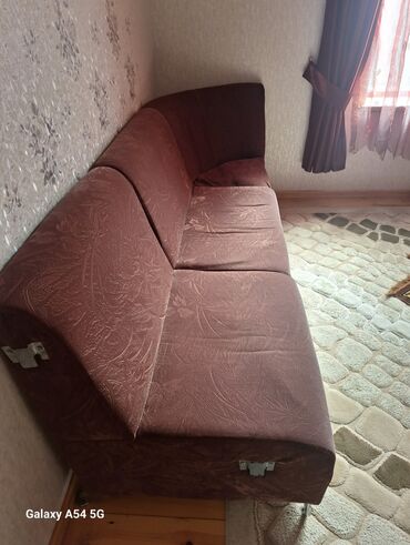 divan sekilleri: Künc divan, İşlənmiş