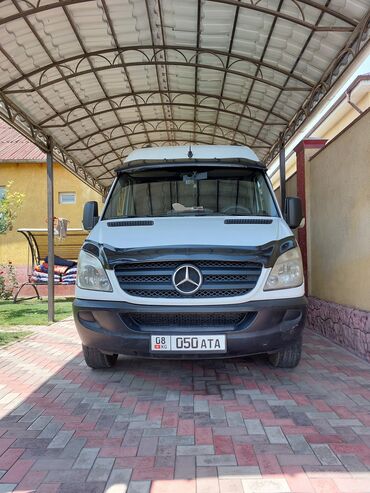 домик на колесо: Автобус, Mercedes-Benz, до 15 мест