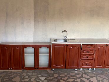 мебельный степлер in Кыргызстан | СТЕПЛЕРЫ: Продаётся кухонный гарнитураДлина182см ширина 60смДля реальных