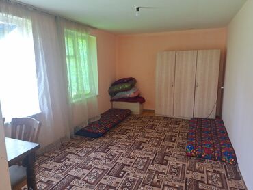 обмен квартиру на дом в бишкеке: 40 м², 3 комнаты