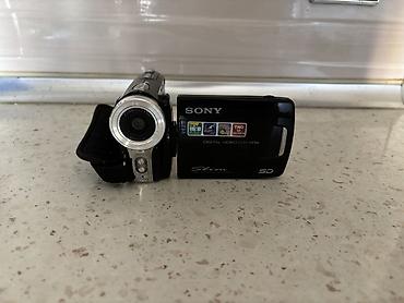 Videokameralar: Məhsul: Sony rəqəmsal videokamera (Slim seriyası) Xüsusiyyətlər: - — 1