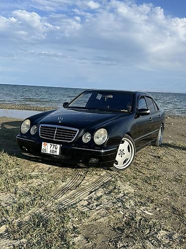 gac aion y: Mercedes-Benz E-Class: 2001 г., 4.3 л, Бензин, Седан — 3