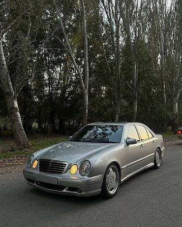 Транспорт: Mercedes-Benz E-Class: 2001 г., 4.3 л, Автомат, Бензин, Седан — 2