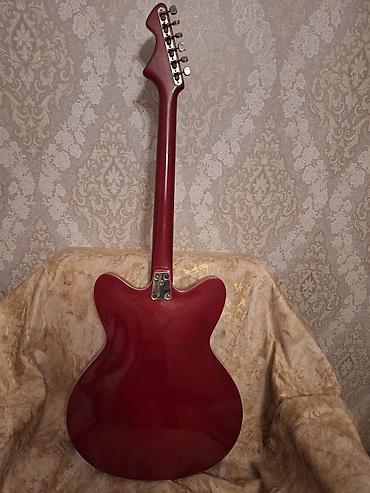 Elektro gitaralar: Elektro gitara və effekt pedalları dəsti Gitara: - Jolana brendi — 7