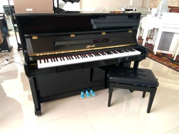 blackberry pearl flip 8230: Piano, Yeni, Pulsuz çatdırılma