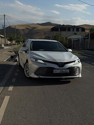 voxy noah: Toyota Camry: 2018 г., 2.5 л, Вариатор, Гибрид, Седан — 1