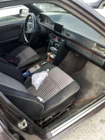 w124 radiator: Mercedes-Benz sedan (W124 seriyası) - Kuzov: 4 qapılı sedan, tünd boz — 4
