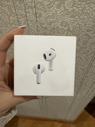 Qulaqcıqlar: Airpods 4 ANC - 360 azn Oriqinal,tam yeni. Hədiyyə alınıb, eynisi