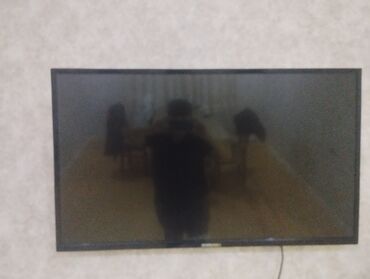 куплю на запчасти телевизор: Divar asılan plazma/LCD TV - Ekran diaqonalı təxminən 40–43 düym -