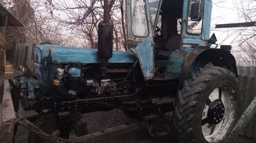 Traktorlar: Işlək vəziyyətdədir mator karobka ideal təkərlər normaldı akamyatr — 3