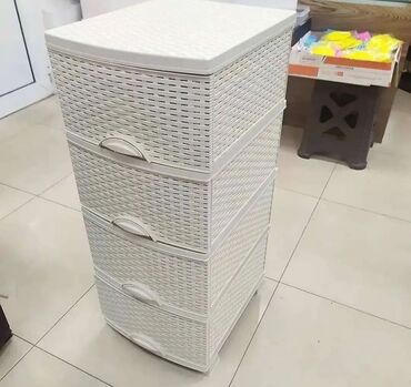 вешалка для белья на балкон: Yeni, Güzgüsüz