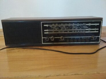 Əntiq radio: Priyomnik (Radioqəbul edici) Satılır. Heç bir problemi yoxdur. 100 — 9