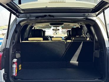 Toyota: Toyota Sequoia: 2008 г., 5.7 л, Автомат, Бензин, Внедорожник — 7