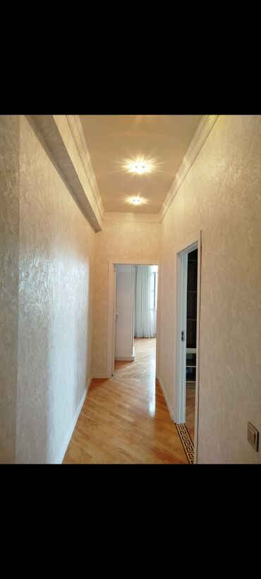 Otaqların satışı: Xalqlar Dostlugu metrosunun yaxinliginda 19/18-də yelçəkən 3otaqli iki — 6