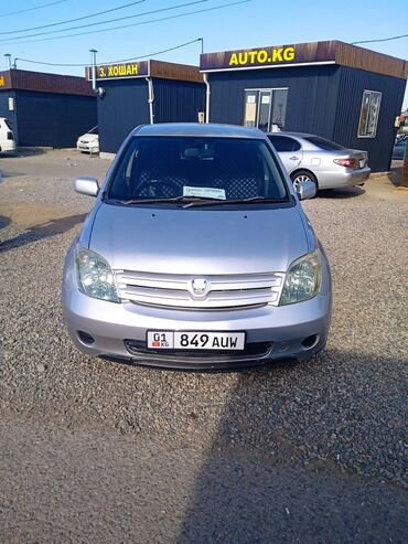 срочно срочно продам машину: Toyota ist: 2003 г., 1.5 л, Автоматтык, Бензин, Хетчбек