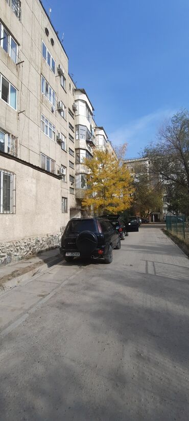 дом балыкчы квартира: 2 бөлмө, 49 кв. м, Жеке план, 2 кабат, ПСО (өзү оңдоп түзөтүп бүтүү үчүн)