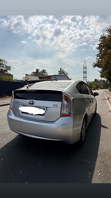 таета платс: Toyota Prius: 2014 г., 1.8 л, Вариатор, Гибрид, Лифтбек — 5