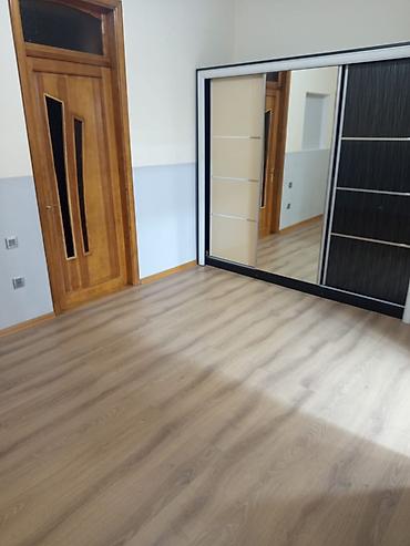 balaxanı: Sabunçu rayonu Balaxanı qəsəbəsində avtobus dayanacağına yaxın tam — 7