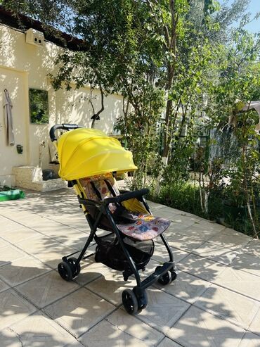 Gəzinti arabaları: İki tutacaqlı araba, Chicco, İşlənmiş, Cins: Oğlan, Yaş: 6-12 ay, Ödənişli çatdırılma