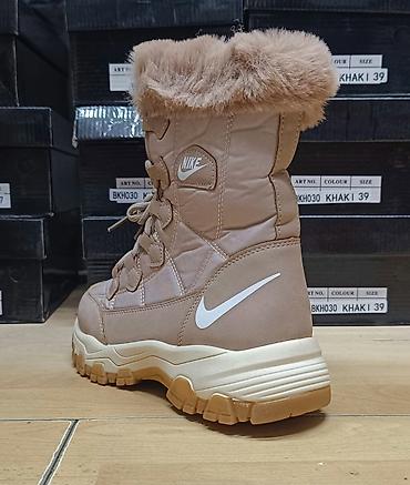 bench cizme: Nike ženske tople čizme snegarice NOVO Novo Brojevi 36 do 41 fb — 2