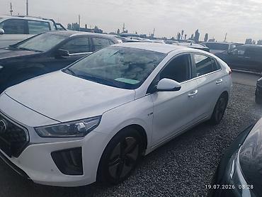 sonata d8: Hyundai Ioniq: 2019 г., Гибрид, Хэтчбэк — 3