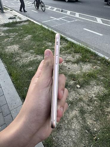 iphone 8 qırıq: IPhone 8, Qızılı, Barmaq izi — 5
