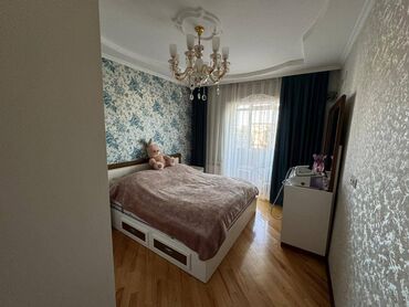 Köhnə tikili: Bakı, Qaraçuxur qəs., 3 otaqlı, Köhnə tikili, m. Neftçilər, 80 kv. m — 5