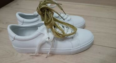 Women's Sneakers and athletic shoes: Новый срочно продается обуви очень удобный лёгкий лето осень весна — 2