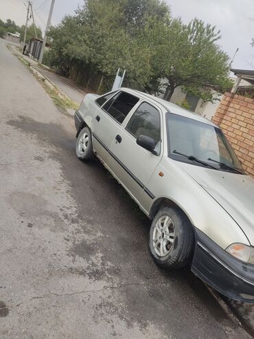 авто из кореи бу: Daewoo Nexia: 2006 г., 1.6 л, Механика, Бензин, Седан