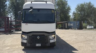 дом на колесах трейлер: Тягач, Renault, Шторный