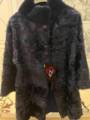 kurkler: Yeni karakul şuba. İtaliya brendidir. MalaMati. Tünd göy rəngdir