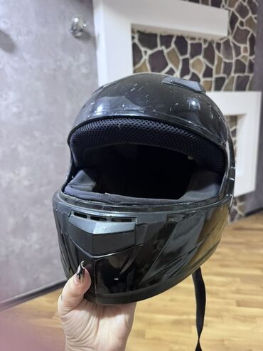 шлем для мотоцикла баку: Qara rəngli integral motosiklet dəbilqəsi