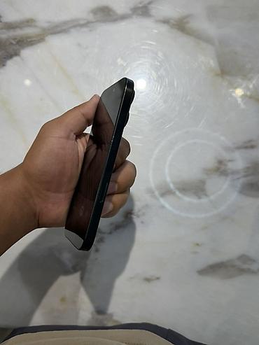 редми 12 с: IPhone 16 Pro, Б/у, 256 ГБ, Графит, Кабель, 90 % — 4