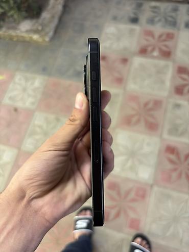 tank 3 pro max: IPhone 16 Pro, 128 GB, Black Titanium, Face ID — 4