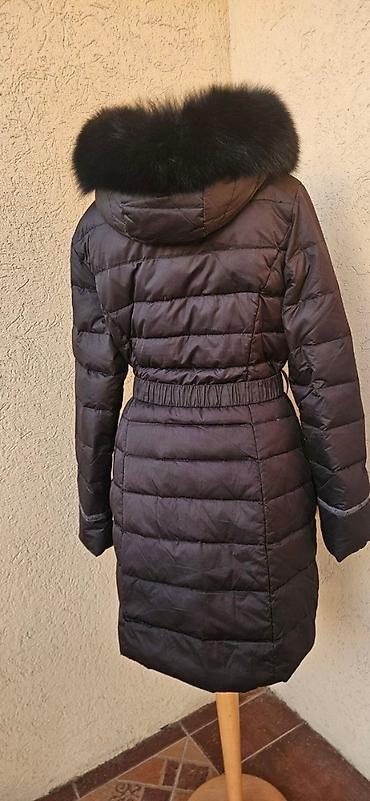fsbn jacket: Perjana zimska jakna s prirodnim krznom Krzno se skida. Velicina L — 6