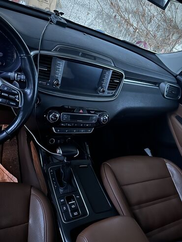 Kia: Kia Sorento: 2018 г., Автомат, Кроссовер — 8